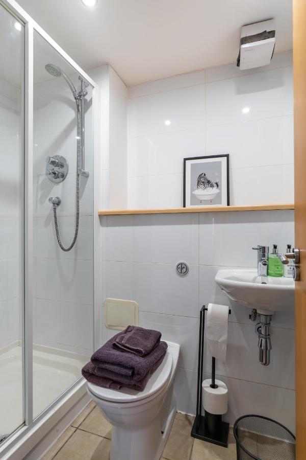 City View - A Stunning 2 Bed Apartment Glasgow Zewnętrze zdjęcie